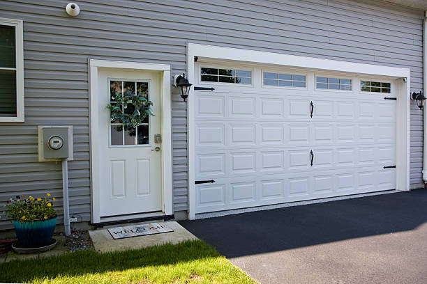 24/7 Emergency Garage Door Panel Replacement experts in Allen Parish County, LA